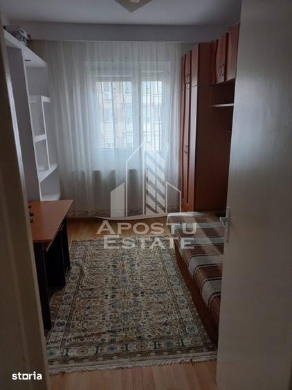 Apartament cu 3 camere, mobilat în Circumvalațiunii