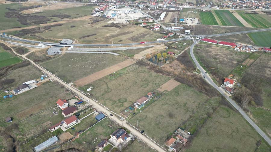 Teren de 1776 mp, în Alparea