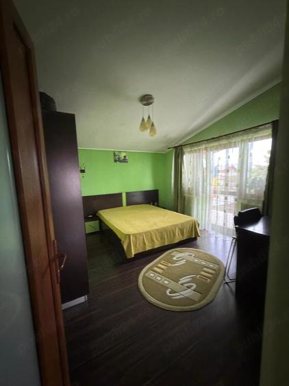 Casă cu 4 camere cu Teren 432 Mp în Bobărești (Vidra)