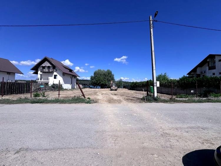 Teren intravilan de 1000 mp, în Băltenii de Sus