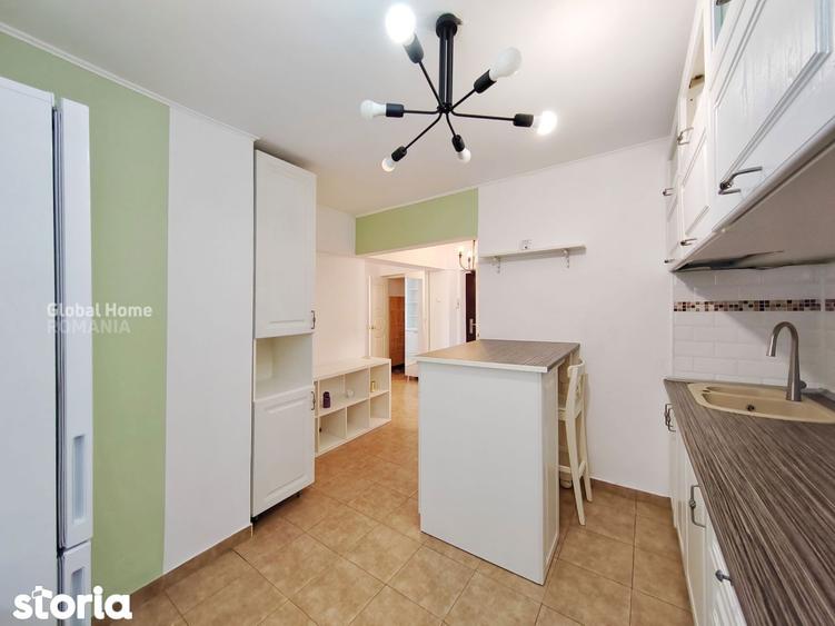 Apartament cu 3 camere, mobilat în Romană