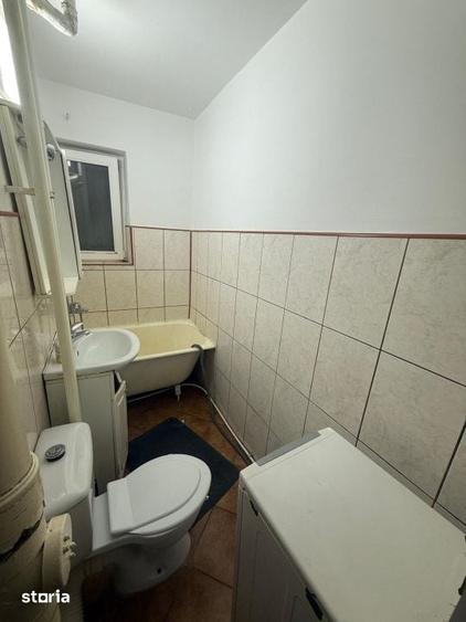 Apartament cu 2 camere decomandat în Valea Rosie