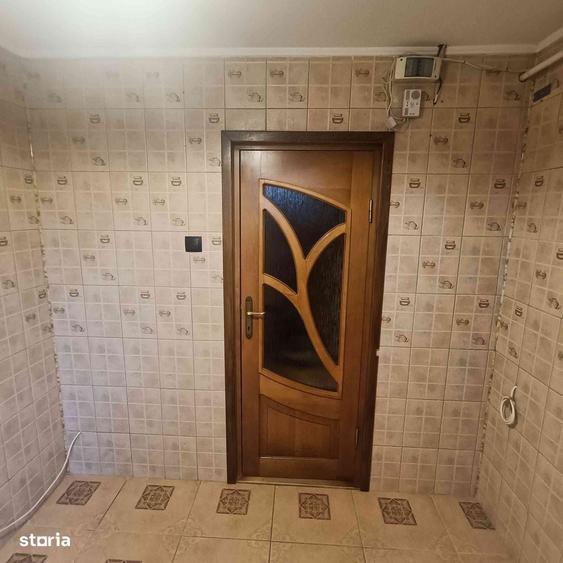 Apartament cu 3 camere decomandat în Exterior Vest