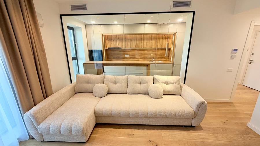Apartament cu 2 camere decomandat în Aviației