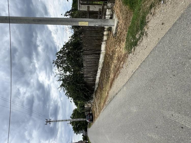 Casă cu 2 camere cu Teren 1034 Mp în Ibrianu