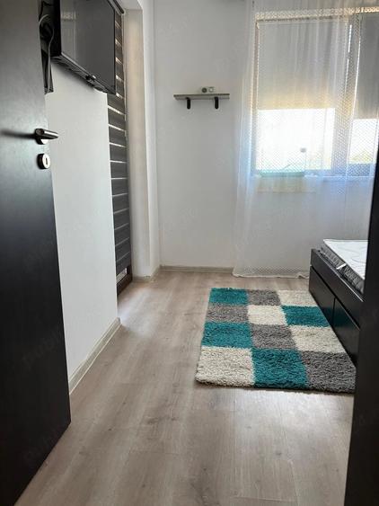 Apartament cu 2 camere semidecomandat în Giroc