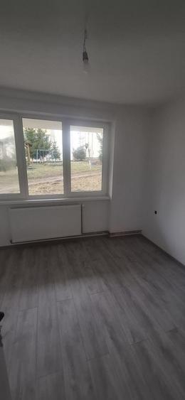 Apartament cu 3 camere decomandat în Gălăuțaș