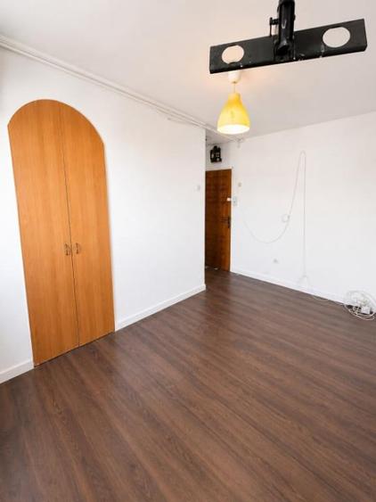 Garsoniera 18 mp cu centrala proprie, langa Pia?a Sudul - 7