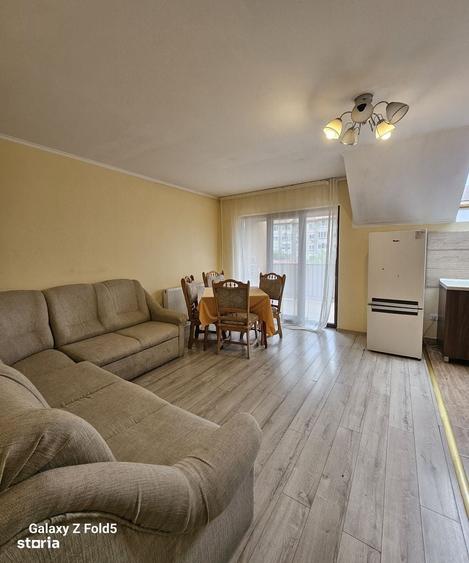 Apartament cu 3 camere în Rogerius