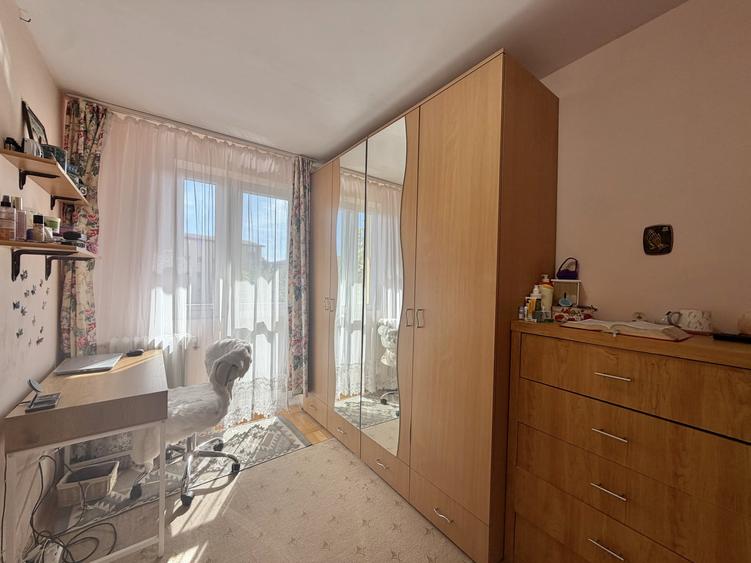 Apartament cu 2 camere nedecomandat, mobilat în Dâmbovița