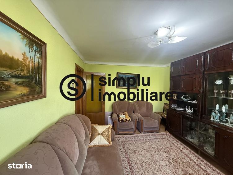 Apartament cu 4 camere decomandat în 1 Mai
