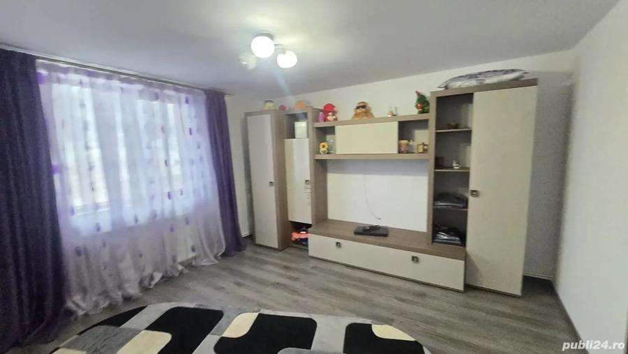 Casă cu 2 camere în Calea Romanului