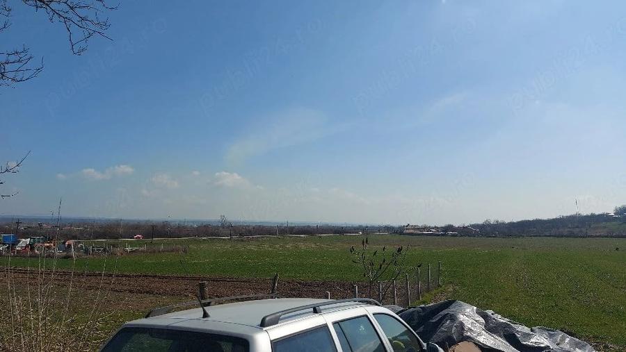 Teren de 4145 mp, în Ionești