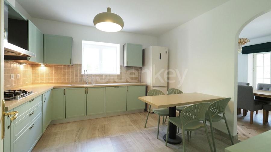 Duplex cu 4 camere cu Canalizare în Iancu Nicolae