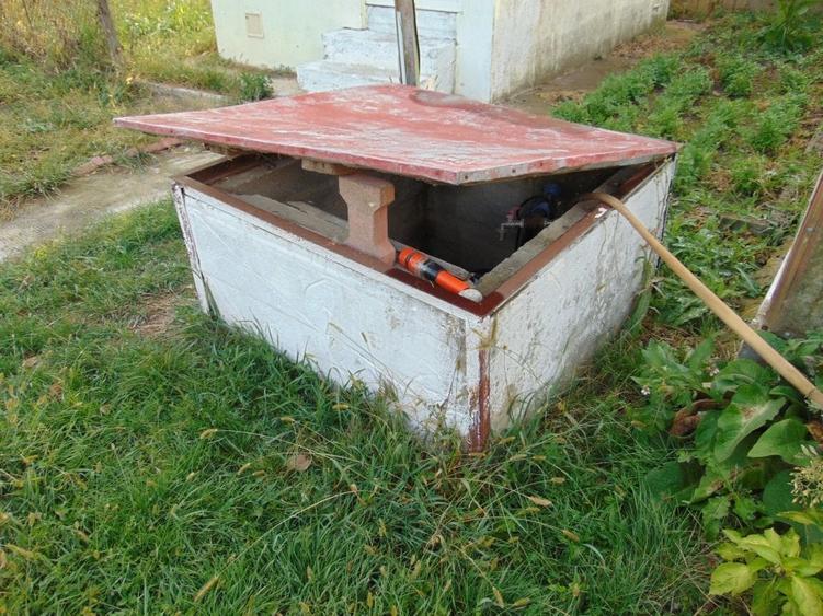 Casă individuală cu 4 camere cu Canalizare în Tărtășești