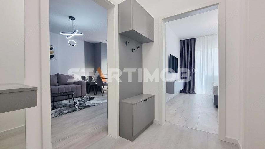 Apartament cu 2 camere decomandat în Tractorul