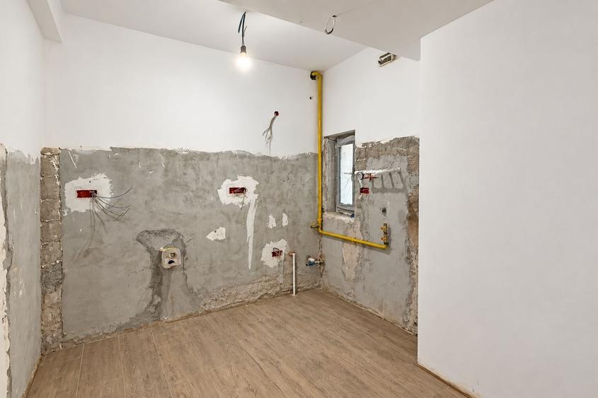 Spațiu comercial, de 41.200000762939 mp, în Calea Călărașilor