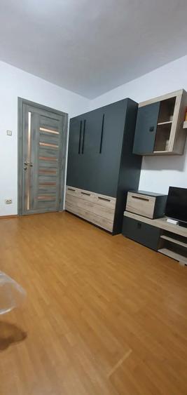 Garsonieră semidecomandată în Titan