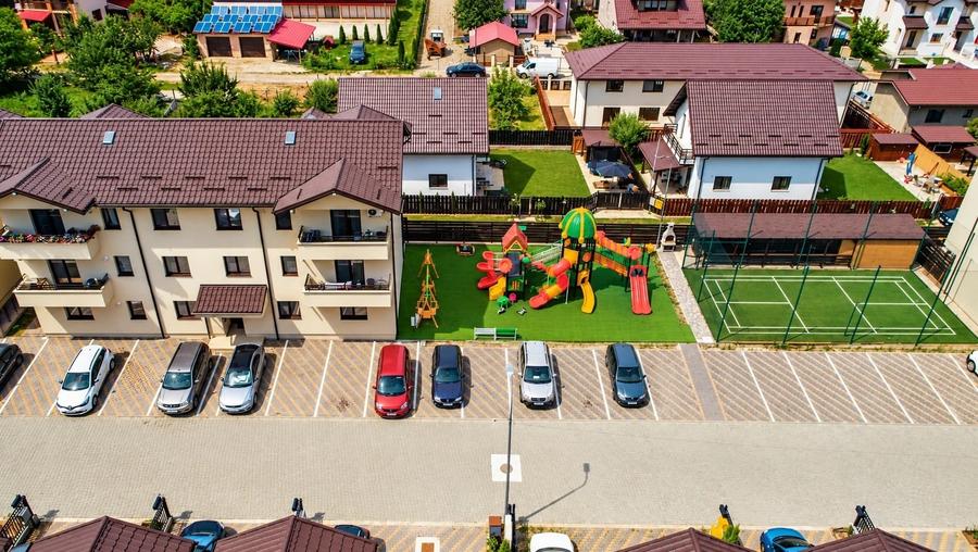 Apartament cu 3 camere decomandat în Valea Lupului