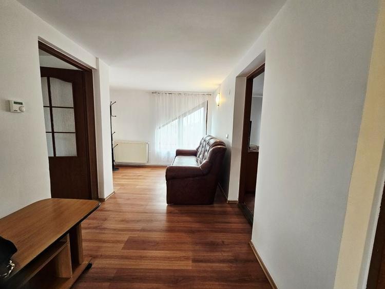 Casă individuală cu 4 camere cu Canalizare în Aiton
