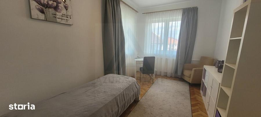 Casă cu 4 camere cu Teren 200 Mp în Sub Arini
