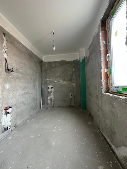 Casă individuală cu 6 camere cu Canalizare în Dobroești