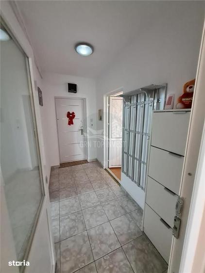 Garsoniera decomandata balcon pivnita zona Autogara Turnisor - 2