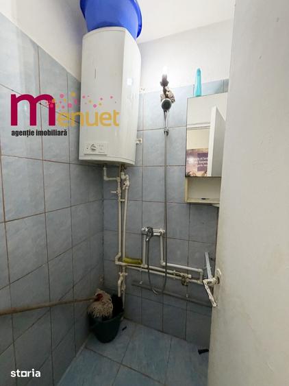 Apartament cu 3 camere semidecomandat în Central