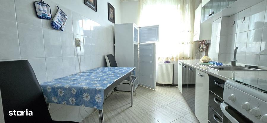 Apartament cu 2 camere semidecomandat în Aleea Trandafirilor