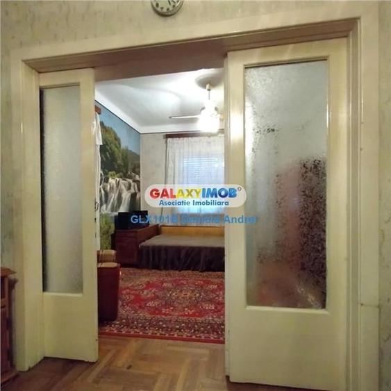 Apartament cu 4 camere semidecomandat, mobilat în Calea Plevnei