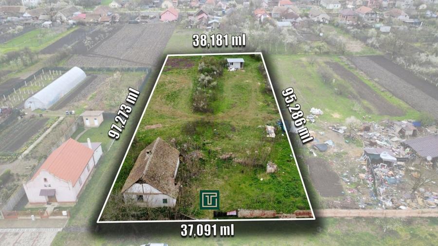 Teren de 3593 mp, în Parța
