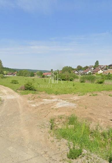 Teren Construcții intravilan de 600 mp, în Corunca