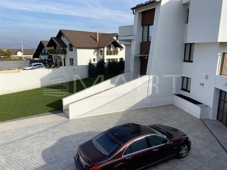 Vila de lux 5 camere +1500mp teren Cisnadie - 20