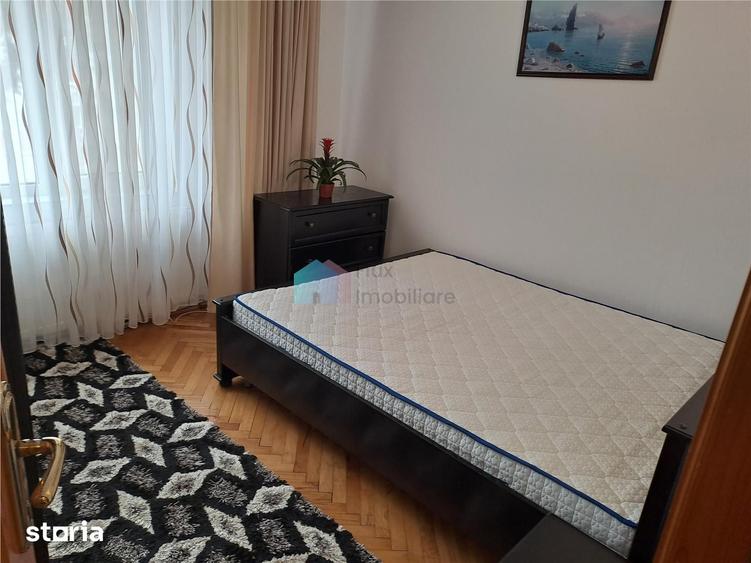 Apartament cu 2 camere decomandat în Central