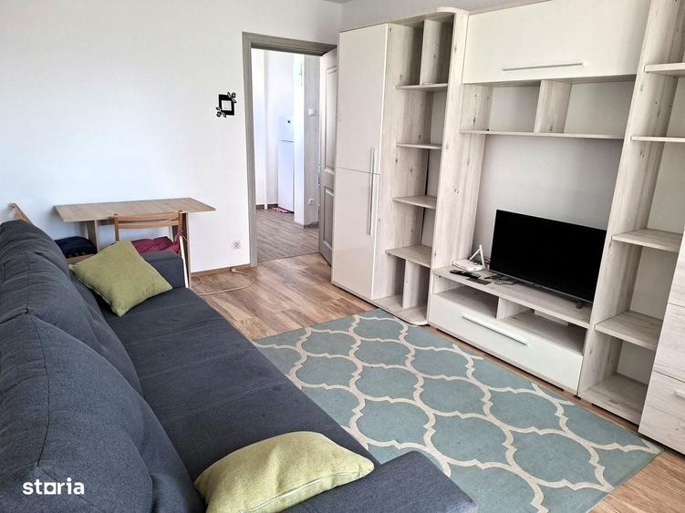 Apartament cu 2 camere decomandat în Est