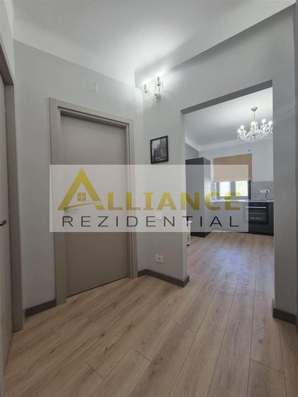 Apartament cu 2 camere decomandat în Universitate