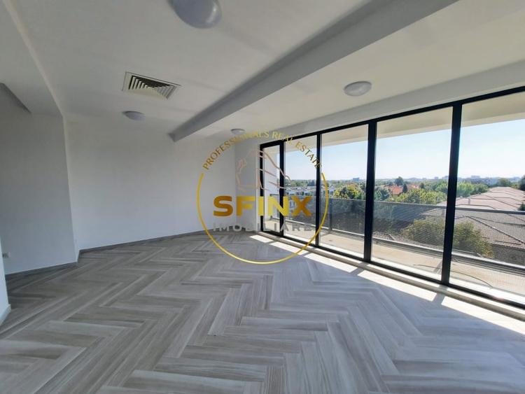 Apartament cu 3 camere semidecomandat în Iancu Nicolae