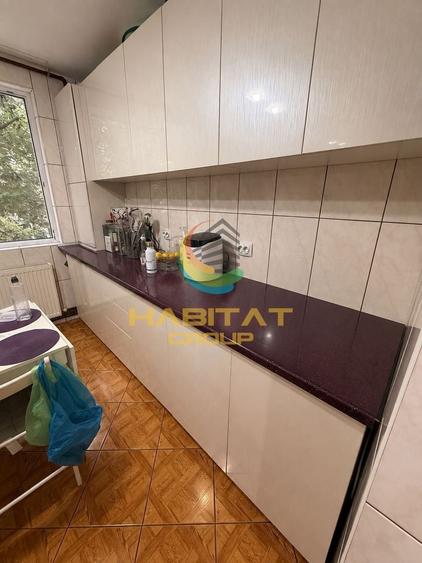 Apartament cu 3 camere decomandat, mobilat în Apărătorii Patriei