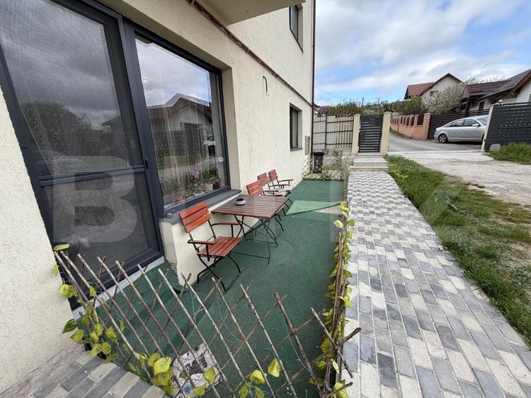 Apartament cu 3 camere decomandat, mobilat în Crișeni