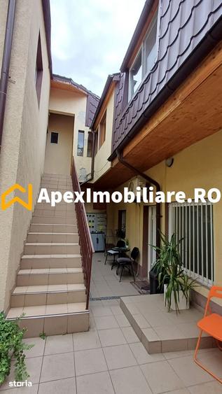 Apartament cu 2 camere decomandat în Victoriei