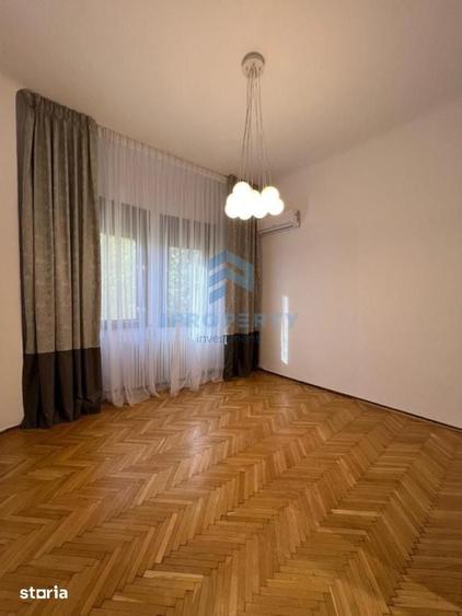 Apartament cu 4 camere în Primăverii