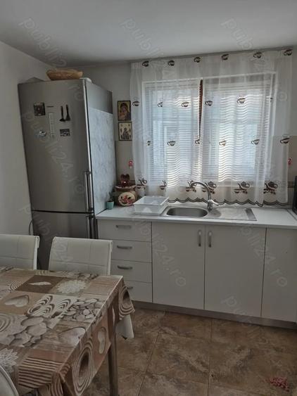 Casă cu 3 camere cu Teren 1000 Mp în Central