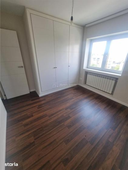Apartament cu 5 camere decomandat în Central