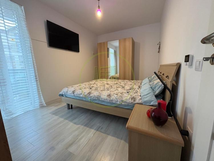 Apartament cu 3 camere semidecomandat, mobilat în Șelimbăr