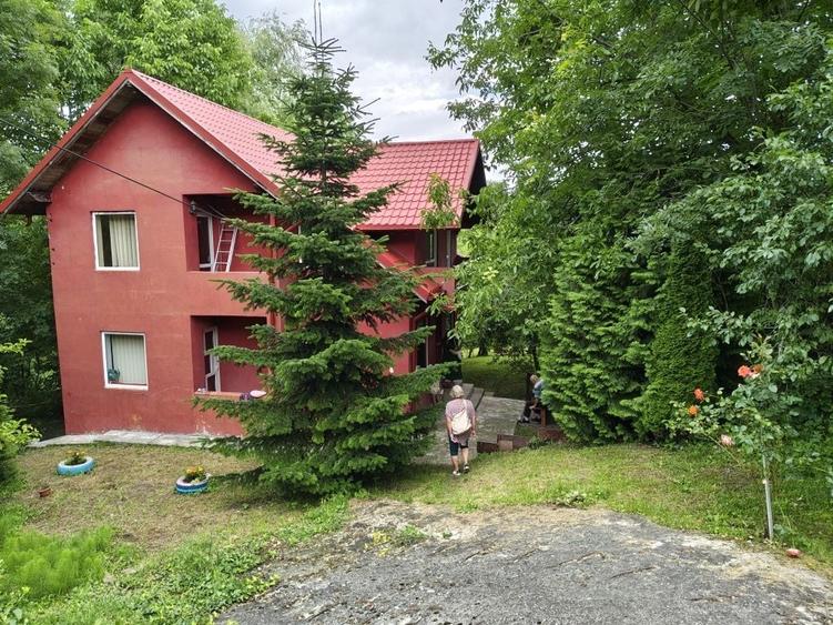 Casă cu 4 camere cu Teren 1500 Mp în Breaza de Sus