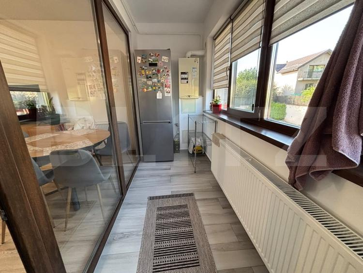 Apartament cu 2 camere semidecomandat, mobilat în Valea Adâncă