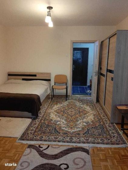 Garsonieră decomandată în Rahova