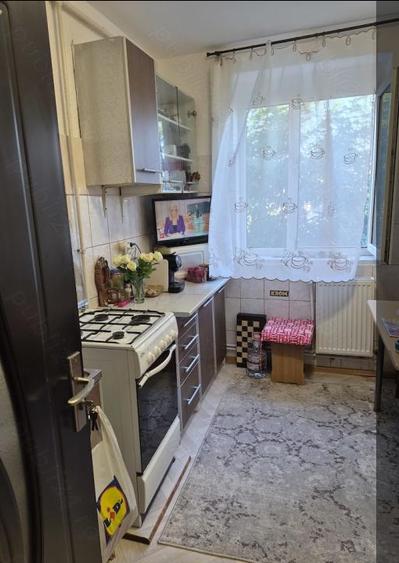 Apartament cu 2 camere semidecomandat în Tomis IV