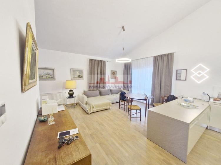 Apartament cu 2 camere decomandat în Băneasa
