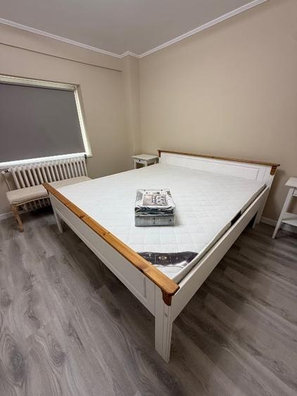Apartament cu 5 camere decomandat, mobilat în Spitalul Județean